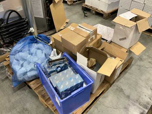 Vari materiali per l'installazione