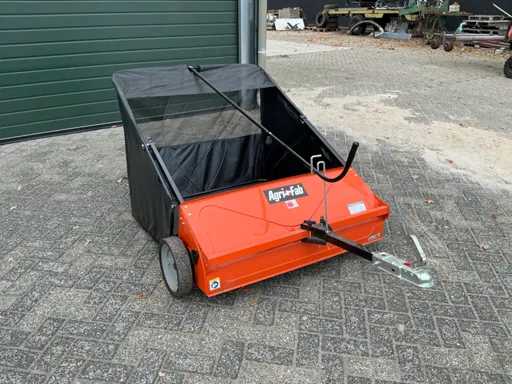 Agri Fab 45-04924 112 cm Balayeuse à feuilles/pelouse