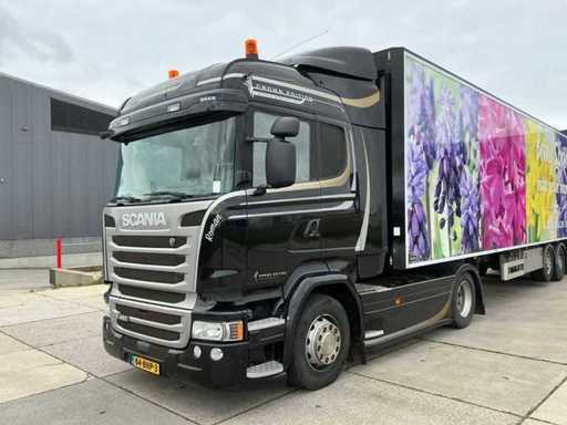 Combinatie vrachtwagen met oplegger