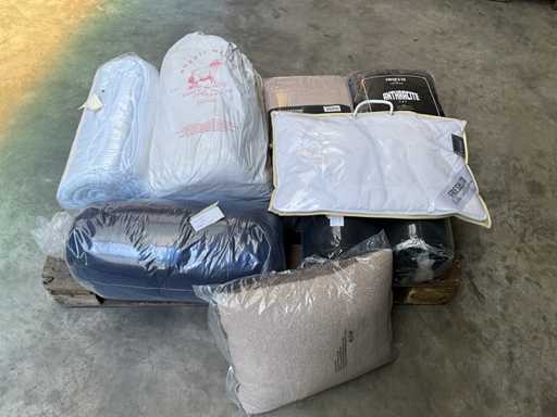 Mix kavel diverse Beddengoed