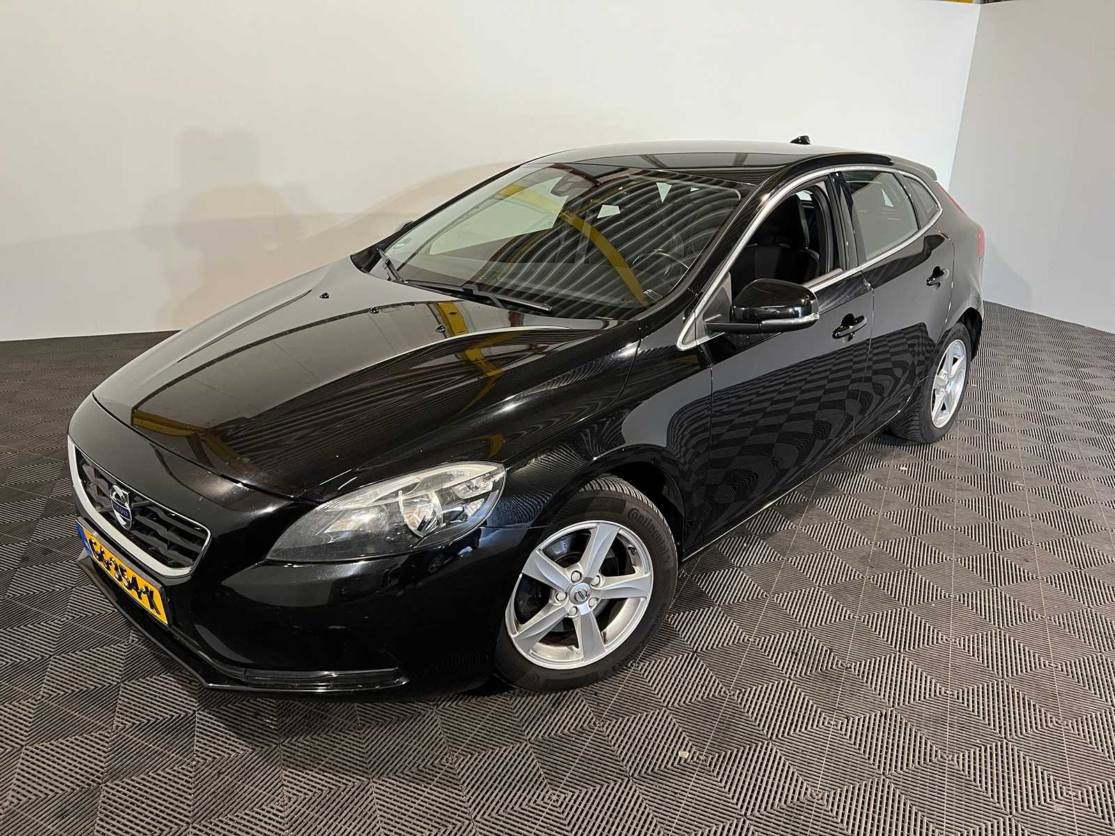 Volvo V40 2.0 D2 Momentum, GG-354-K