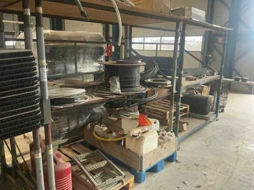 Charge von Lkw-Teilen