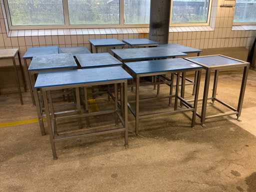Edelstahl-Schneidetisch (11x)