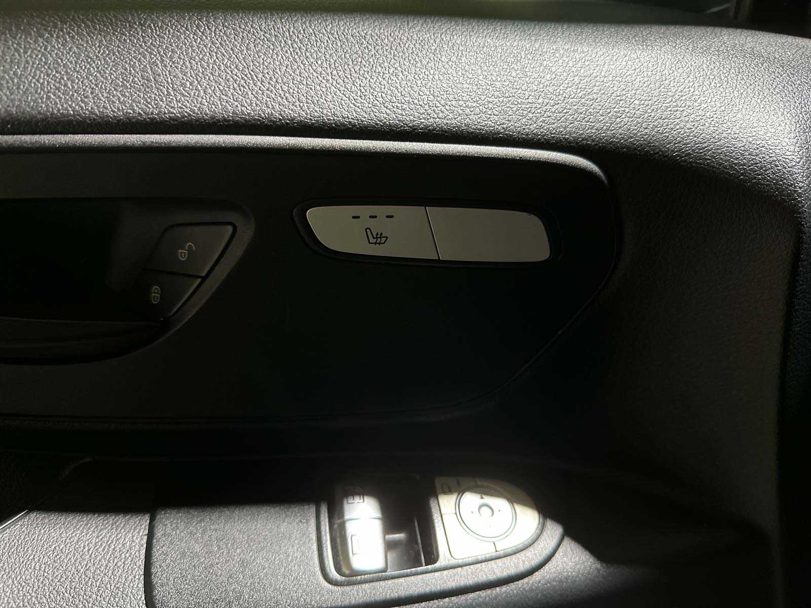 Mercedes-Benz Vito 111 CDI Lang 114pk 2017 Bedrijfswagen, VNZ-43-H