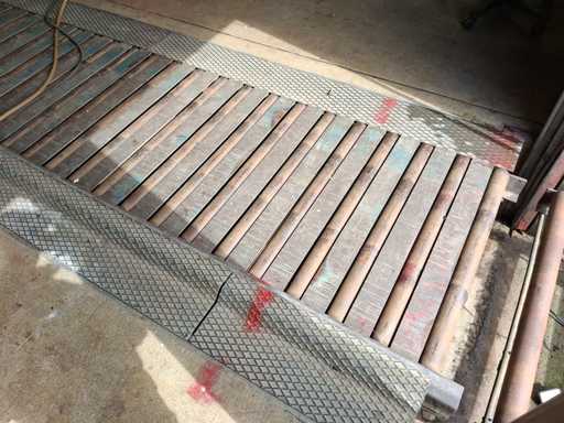   Walzen-Paletten-Futterspender