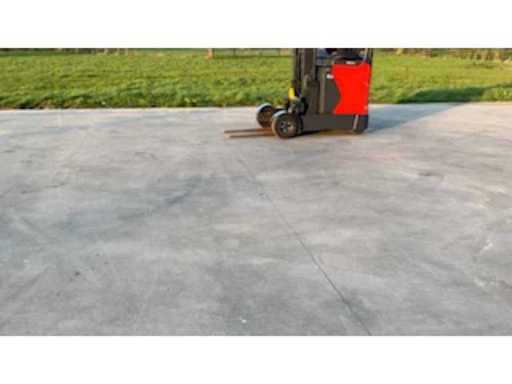 779df838-098e-494d-9eac-3f2fbc1e7b75.mp4