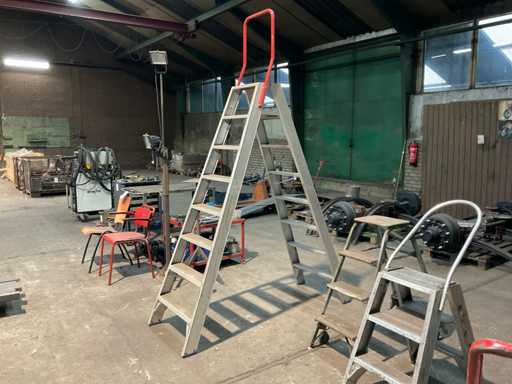 Solide Leiter und Treppen