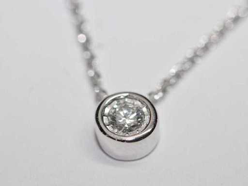9 KT White Gold Neacklace With Natural Diamond