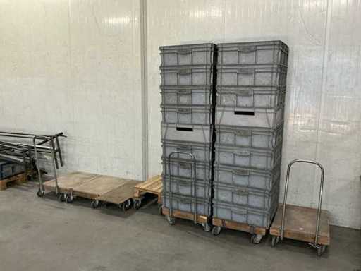 Storage bin + carts (18x)