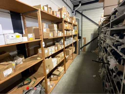 Divers matériaux d’installation de chauffage central Bosch, Vaillant et Itho Daalderop