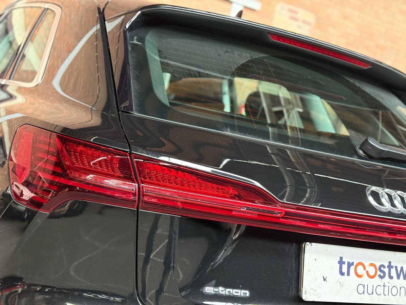 Audi e-tron 50 Quattro Business Edition 71 kWh 313pk 2020, K-422-JJ