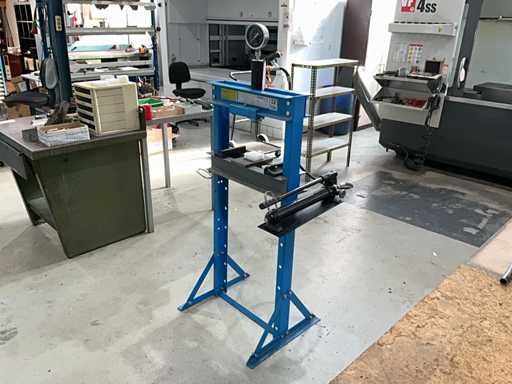 FERVI - P001/12 - Hydraulic Press 12 T - 2021