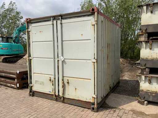 Shipping container