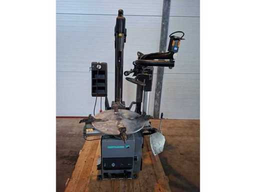 2006 Hofmann Monty 3550 GP Tire removal and mounting device