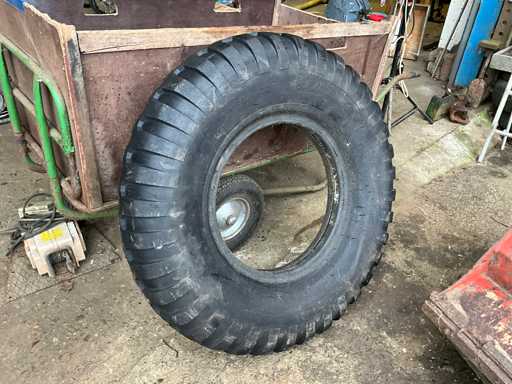 Fidelity 11.00x20 Militärreifen (6x)