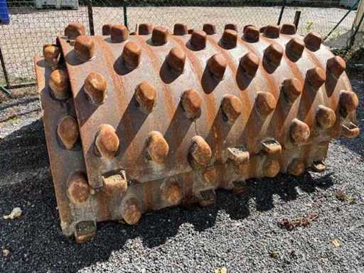 Schapenvoet – CATERPILLAR – CS 663E – 2012