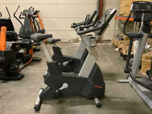 Life Fitness 95ci Integrity rower pionowy Trener domowy