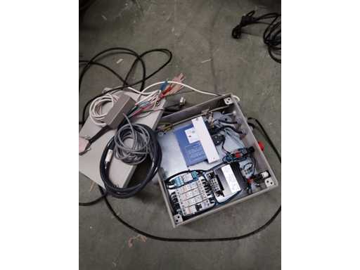 YASKAWA - SJDE-01APA-0Y - Power Supply with Servo Motor