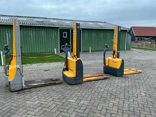 Jungheinrich EMC001 Stacker (3x)