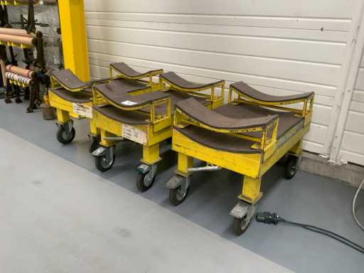 Chariot de transport pour rouleaux de film