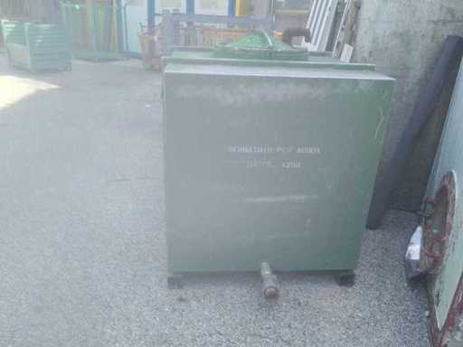 Metalltank mit Deckel