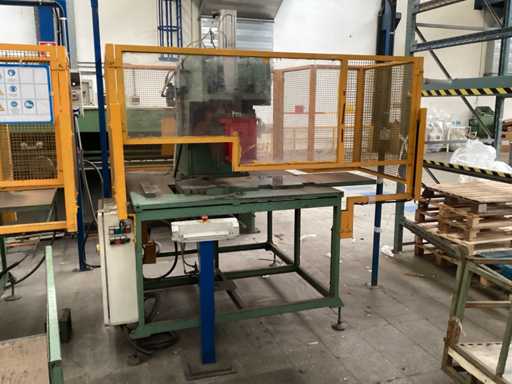 1998 DTR Metal Punching Machine