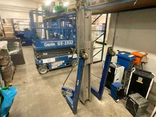 Genie LA15 Manual Material Lift/Assembly Lift