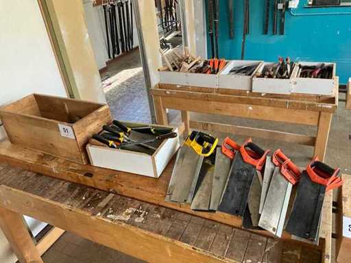 Small batch of hand tools