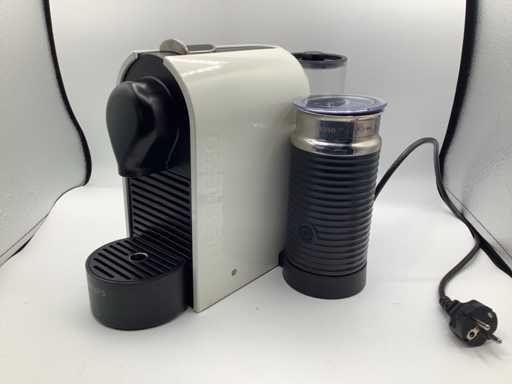 Nespresso Krups + melkopschuimer Koffie machine