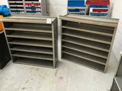 Intérieur de fourgonnette (2x)