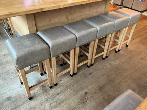 Hutten - Barkruk met lederen zitting (6x)