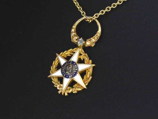 Złoty wisiorek (Order Zasługi Rolniczej 1883) z diamentem