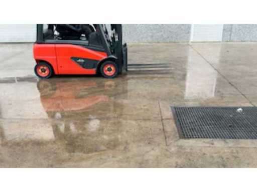 4ad885e0-33f2-433d-99b9-156f23903192.mp4