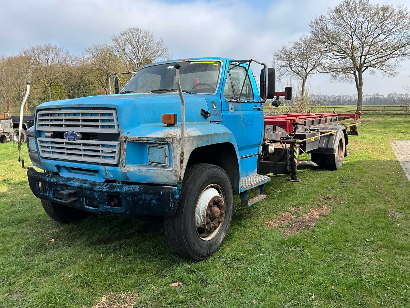 Ford – – F700 – Truck