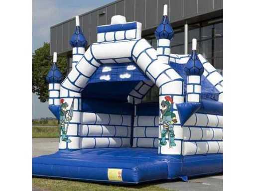 Castelul gonflabil