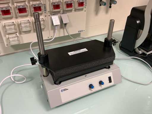 Fisher Scientific Ana Multi-Tube Vortexer Tray Shaker