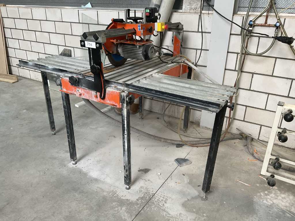 Van Voorden - Reno 80 - Stone sawing machine