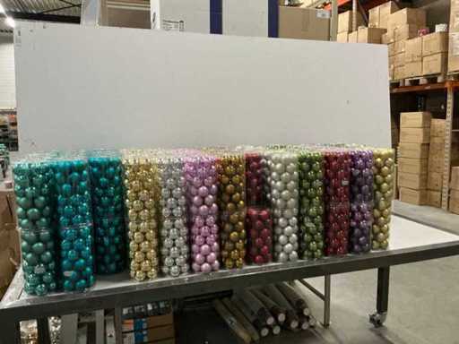 Série de différentes boules de Noël D5cm 30 par tube (132 tubes)
