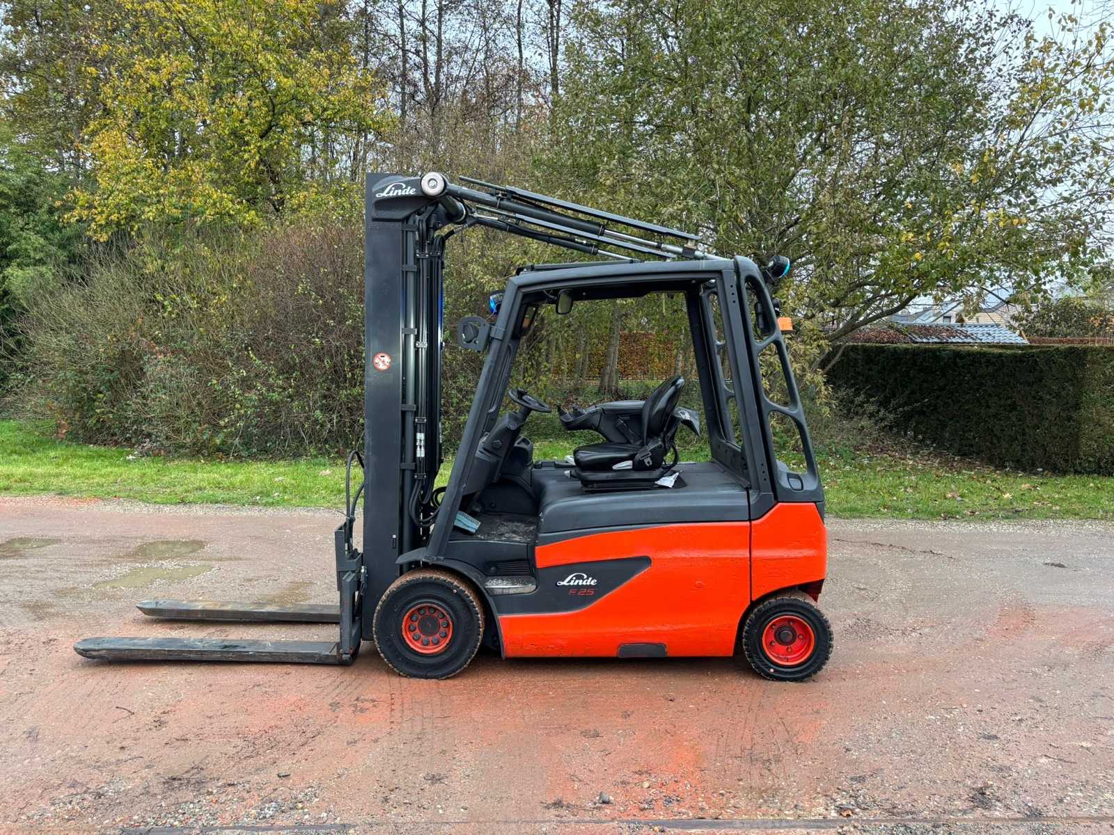 2015 Linde E25L Electric Forklift – 2500kg