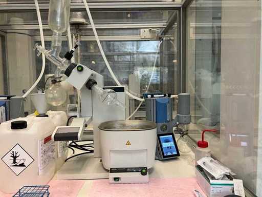 BUCHI R-300 & B-300 și PC 3001 Evaporator Rotativ