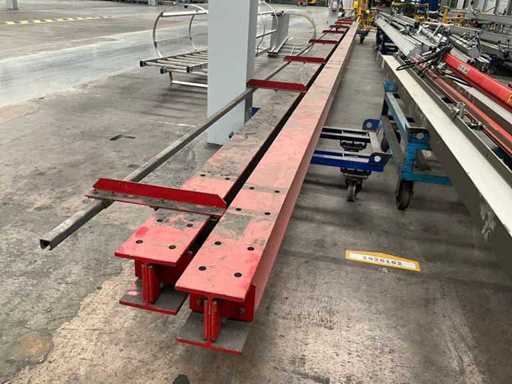 Poutrels/steel beams (2x)