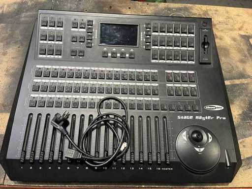 Table de mixage lumineux Showtec Stagemaster Pro