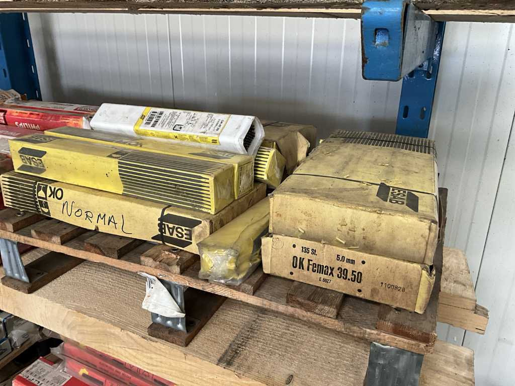 Esab Batch of various welding electrodes