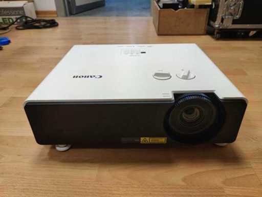 CANON LX-MU500Z Laser Video Projector