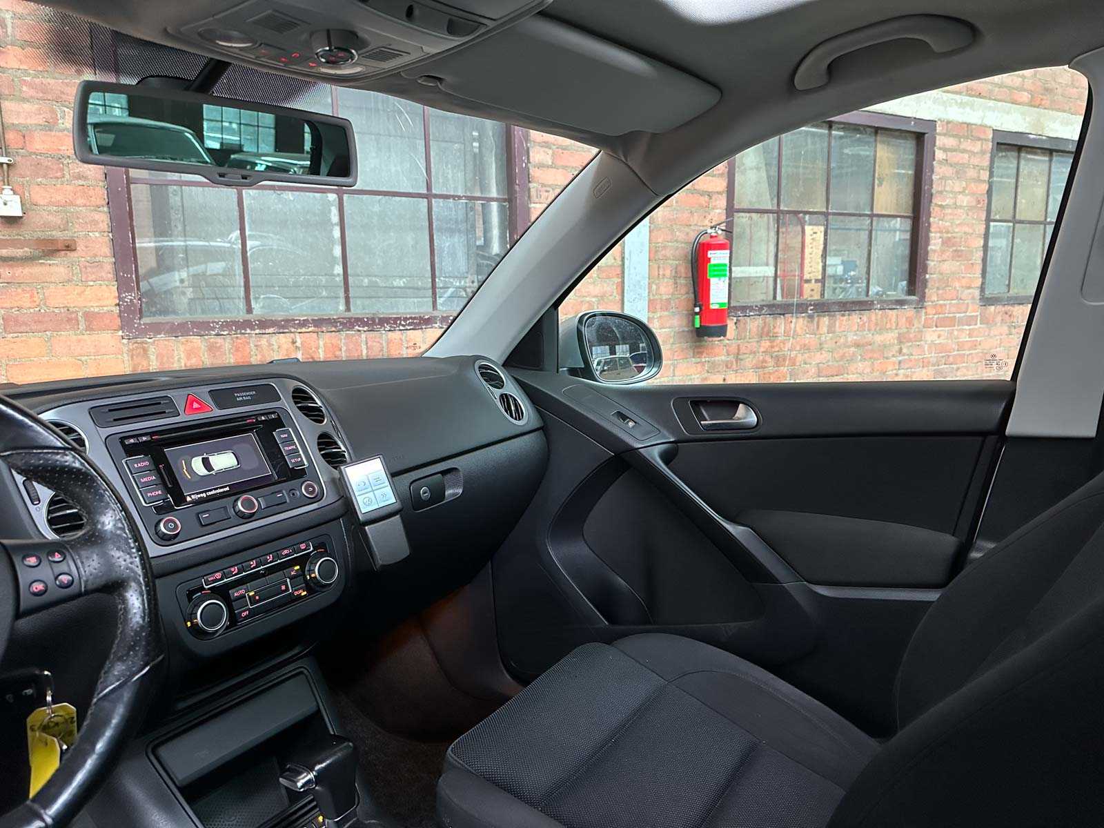 Volkswagen Tiguan 2.0 TSI Sport&Style 4Matic R-Line 170hp 2010, 21-KJR-3 Youngtimer