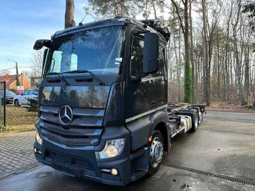 Mercedes-Benz 2015 Actros MP4 Lkw