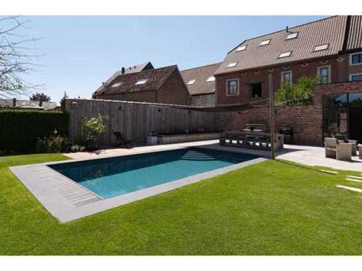 Piscină încorporată