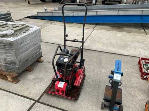 Kompaktowak płyt wibracyjnych GTM GTE200