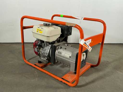 2014 Europower Generators EP4100 Łączywo benzyna 3,6kVA 2x RA