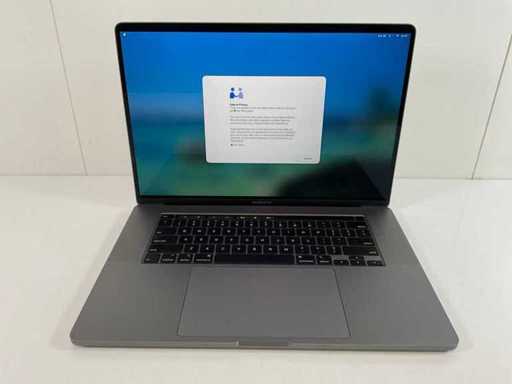 Apple MacBook Pro 16”, HexaCore i7, 16 GB RAM, 512 GB NVMe, AMD Radeon Pro 5300M 4GB Laptop